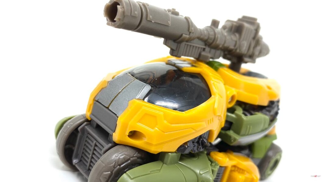 Transformers Bumblebee Movie Studio Series Brawn In Hand Image  (2 of 39)